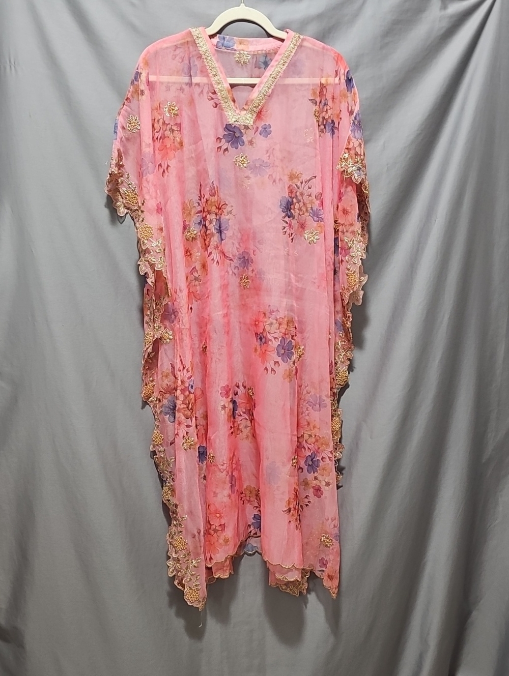 Pink Floral Lace-Trim Kaftan
